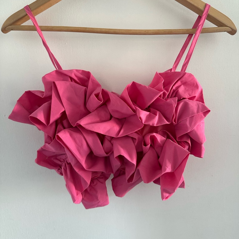 🌻 Pink Ruffled Crop Top 🌻 - Picture 4 of 6